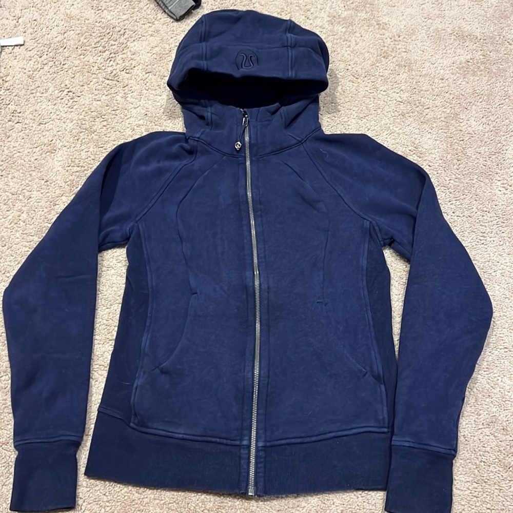 Lululemon Scuba Navy Blue Zip Up Size 6